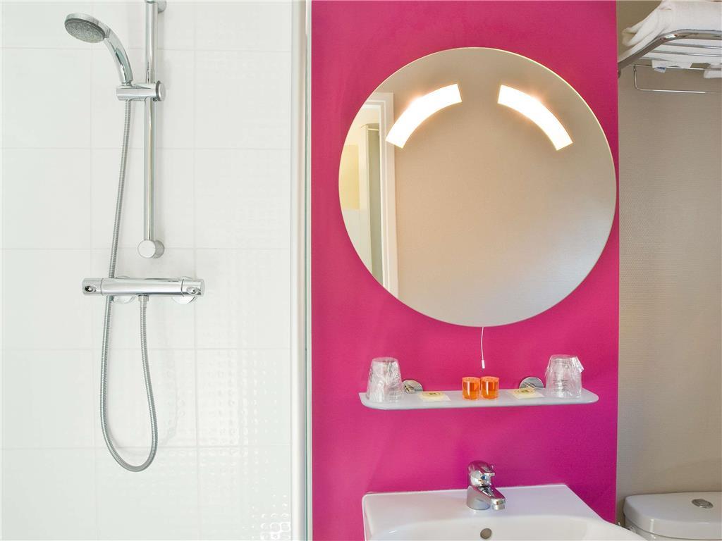 Hotel Ibis Styles Lille Centre Gare Beffroi Habitación foto